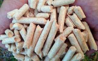 生物質為什么要做成顆粒燃料后再燃燒？